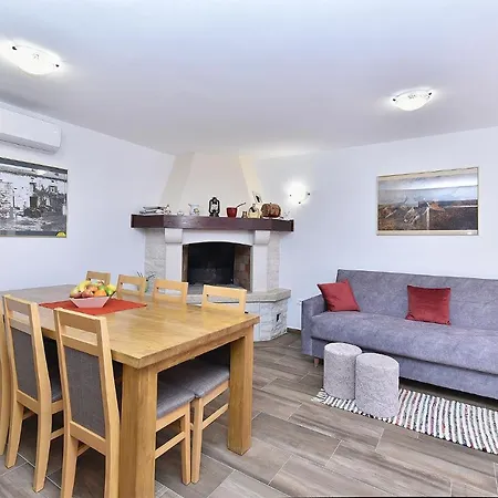 Family Friendly House With A Swimming Pool Butkovici, Istria - Sredisnja Istra - 20751 度假居 Svetvinčenat